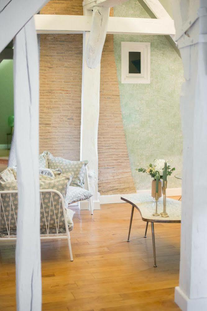 Bed and Breakfast Marnie Et Mister H Rennes Exterior foto